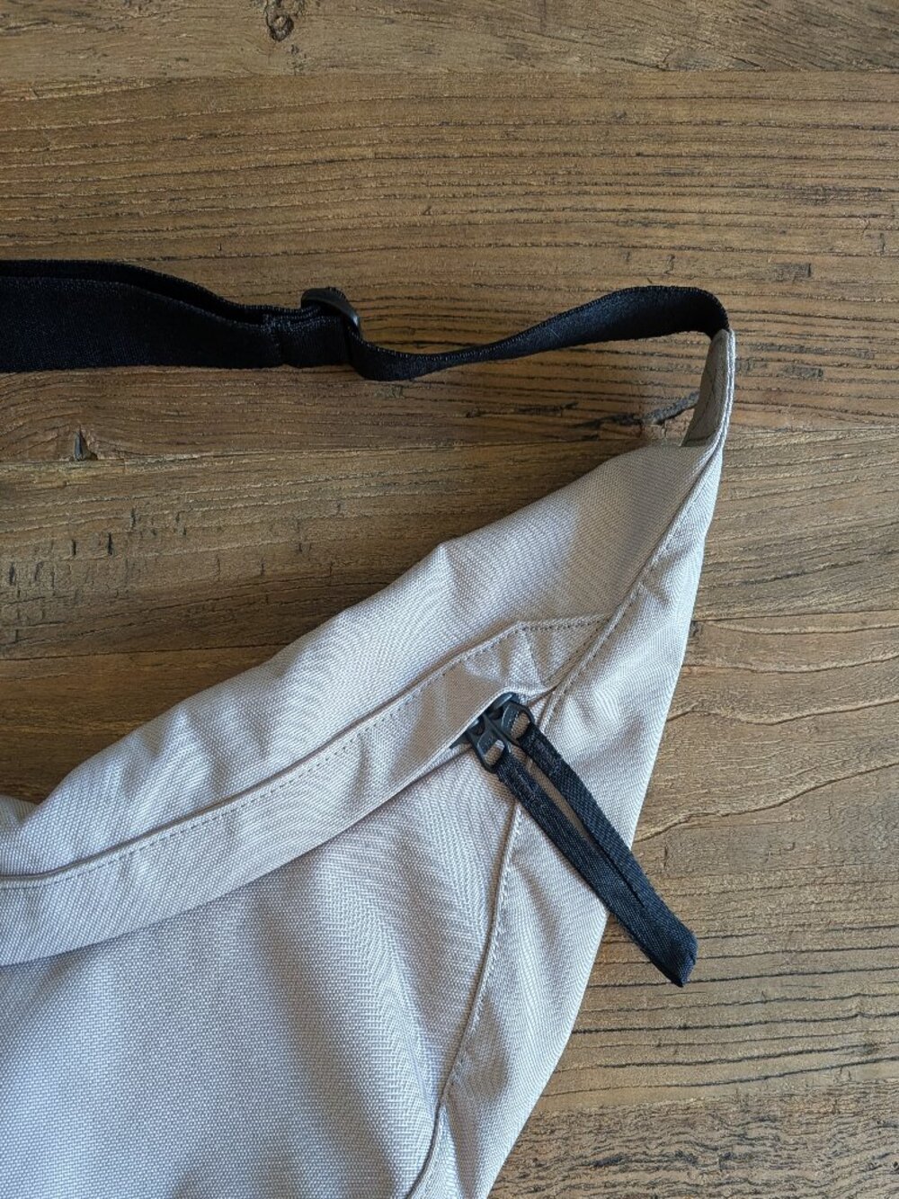 Everlane The ReNew Transit Sling - Warm Quartz One Size